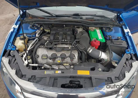 2012 Ford Fusion Sport z USA, uszkodzony, nr VIN 3FAHP0KC4CR168949